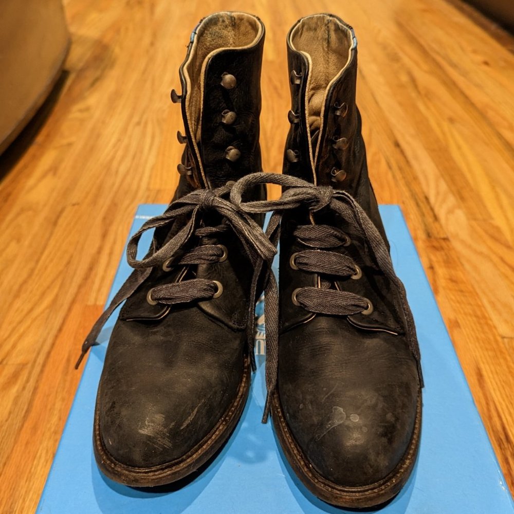 John Fluevog Adriana Nuni Lace-Up Black Leather Ankle Boot Sz 11 fits like 10